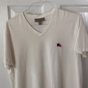 Burberry tee shirt